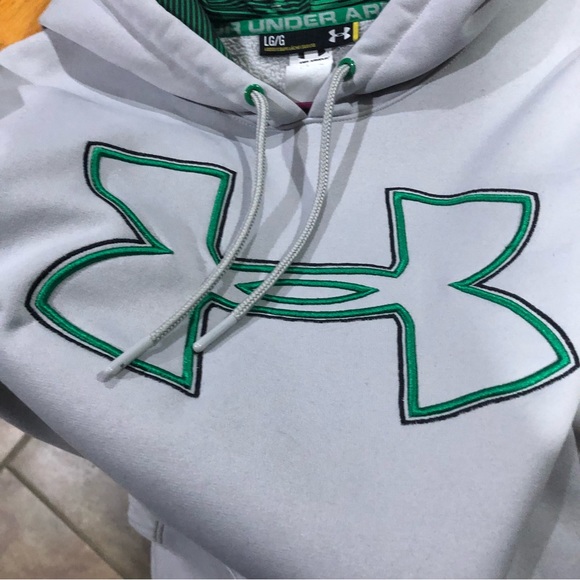 Under Armour Hoodie - Picture 3 of 5